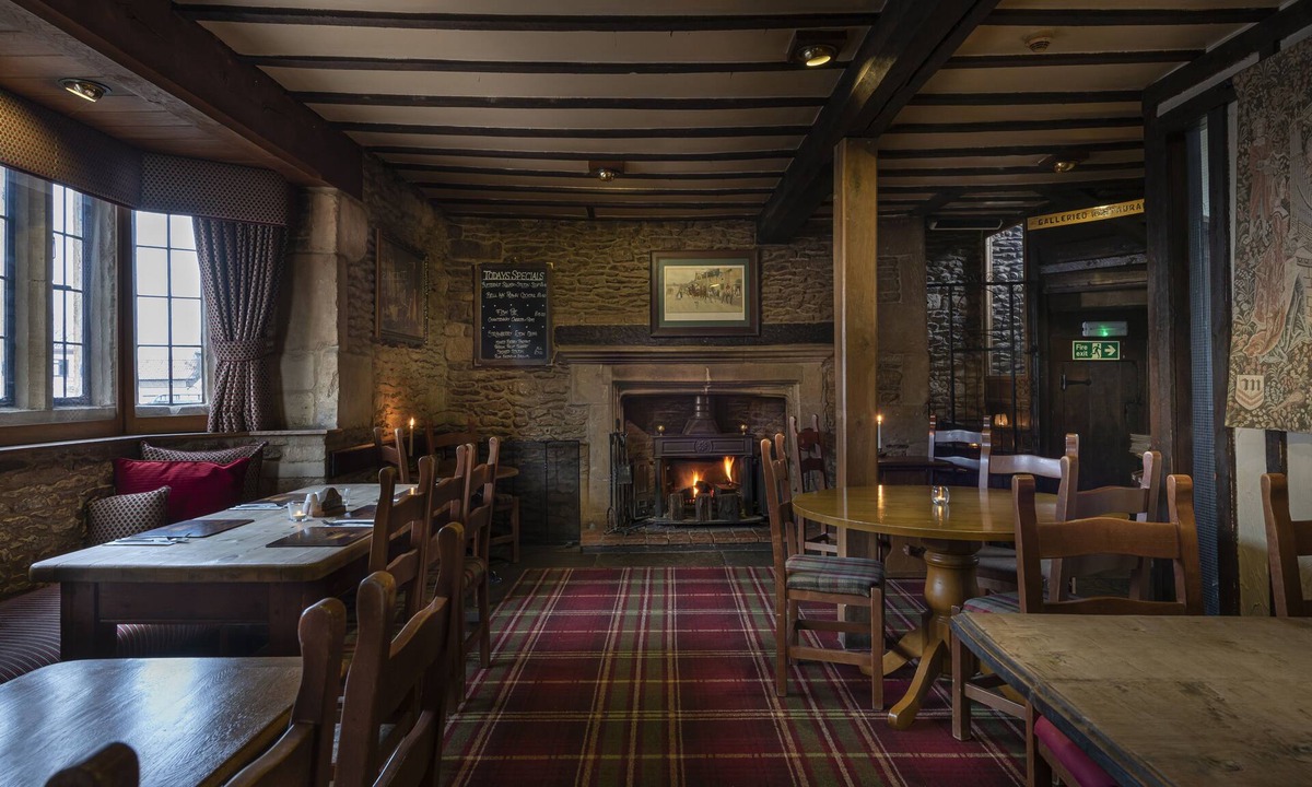 Folksworth Hotel | The Bell Inn Hotel, Stilton, Cambridgeshire