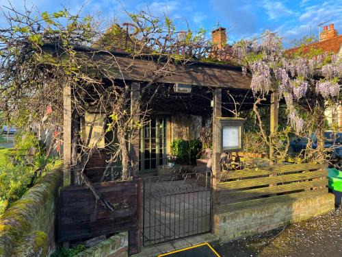 Maldon Apartment | The Cart Lodge at Chigborough