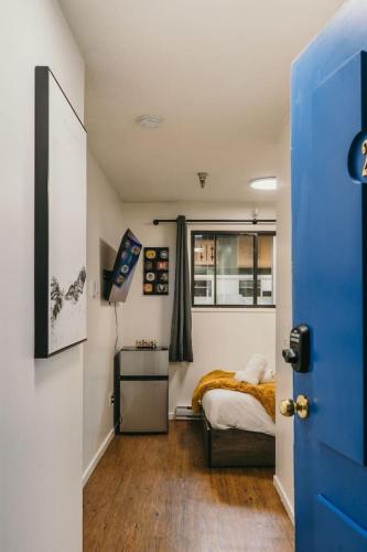 Big White Ski Resort Apartment | The Dorm Ski-In Ski-Out Studio, Pool and Gym