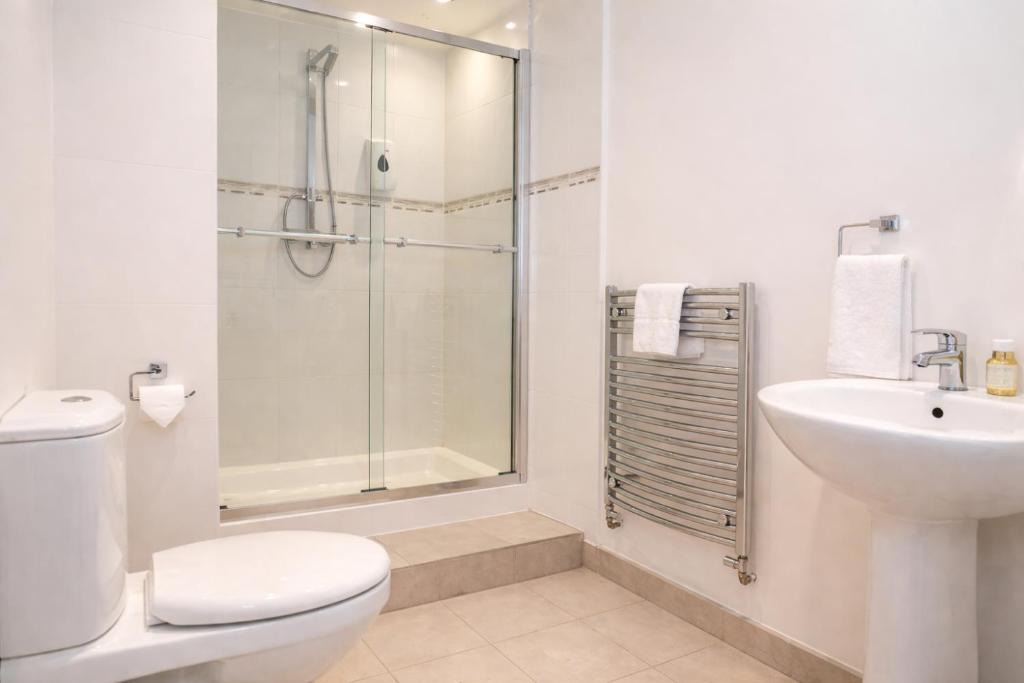 Thorpe Satchville Hotel | The Gables Aparthotel by Yoko Property