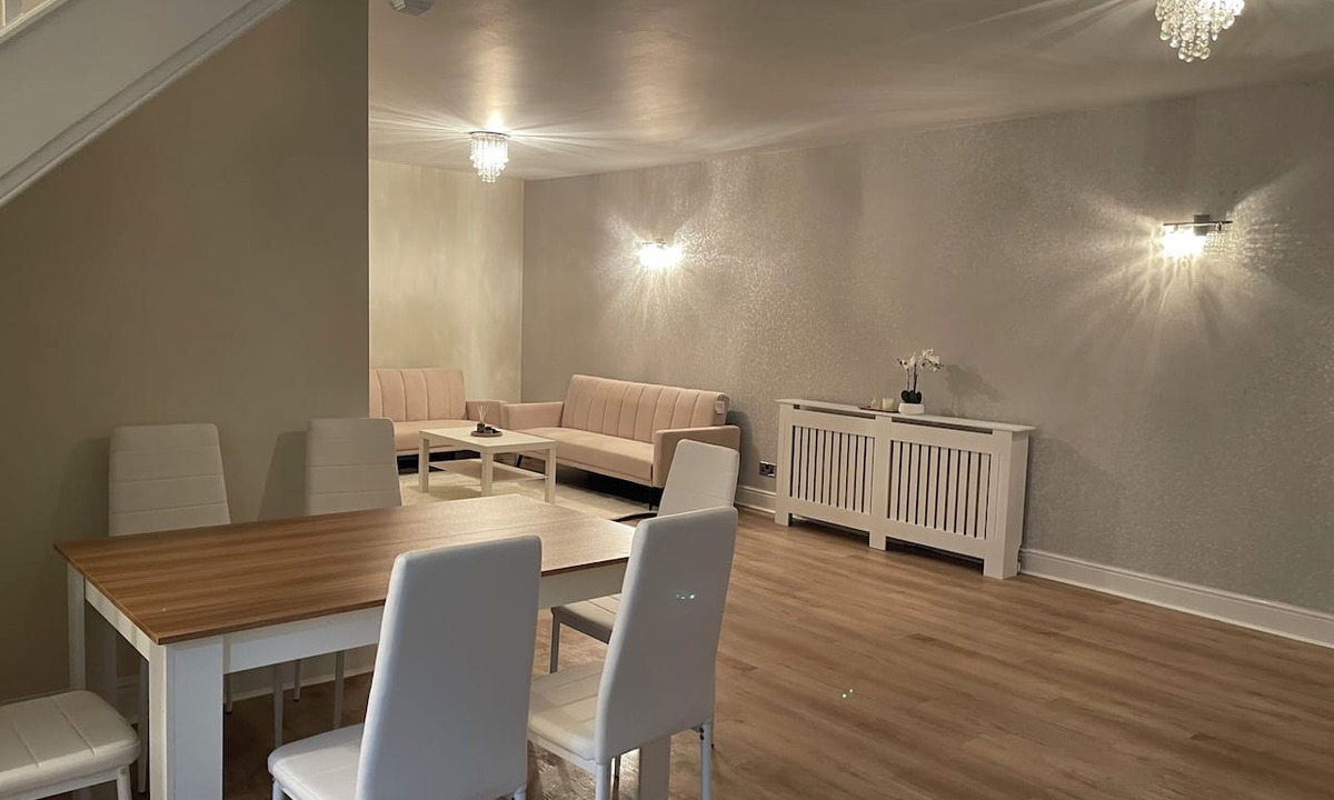 Brunel House | The Harlington Garden