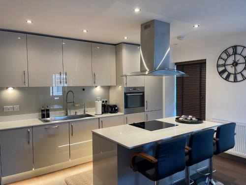 Harlow Apartment | The Hepworths Comfort Delight-Edinburgh Way Harlow