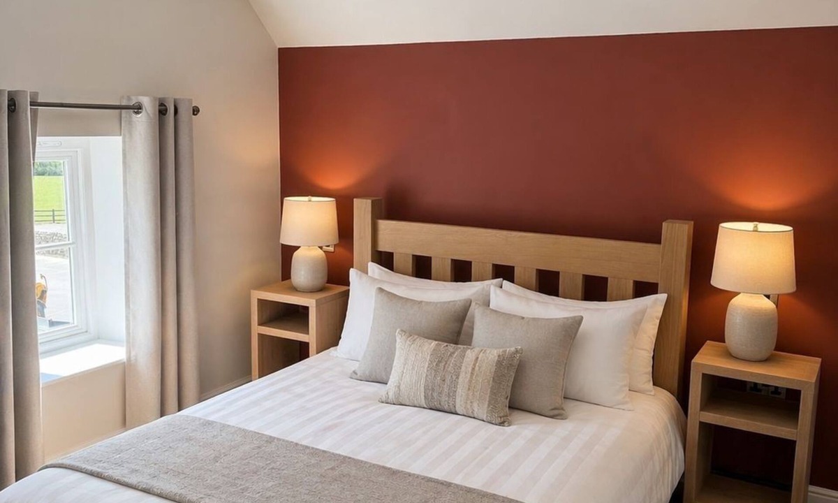 Ambergate Bed & Breakfast | The Hurt Arms