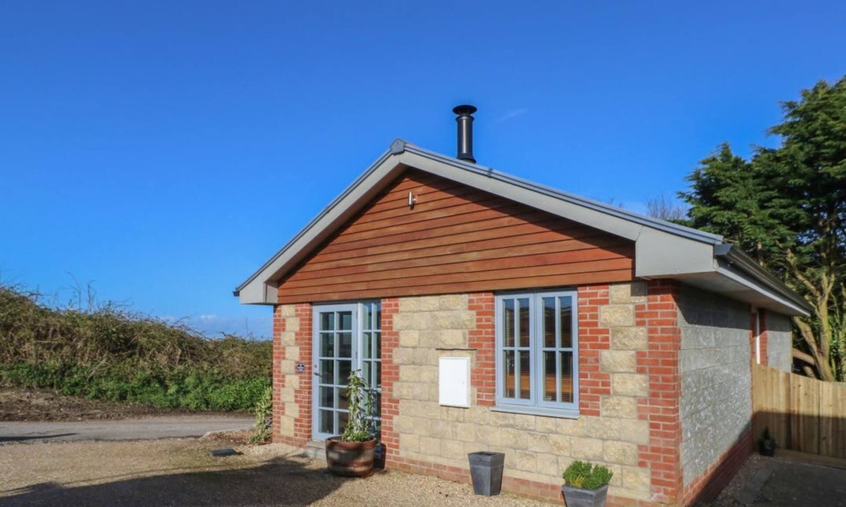 Ventnor House | The Pepper Pot Retreat, Niton.