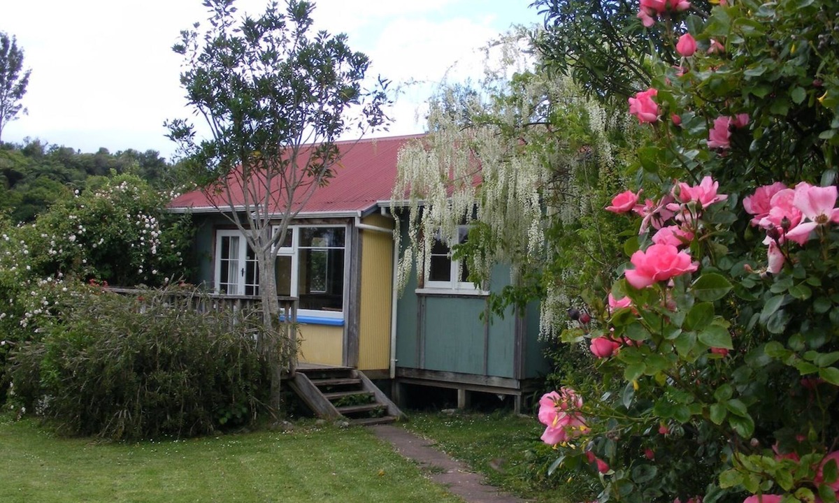 Pohara Cabin | The Sandcastle