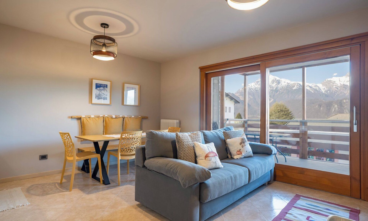 Cassina Valsassina Apartment | The Terrace on the Grigne