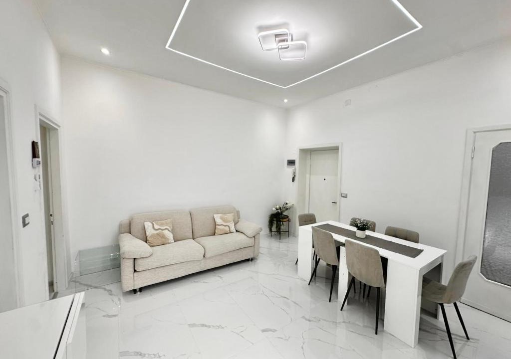 Luisago Apartment | The White House