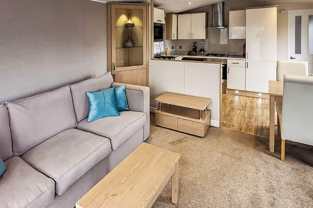 Bumble's Green House | This stylish and contemporary holiday home is great for a family getaway.