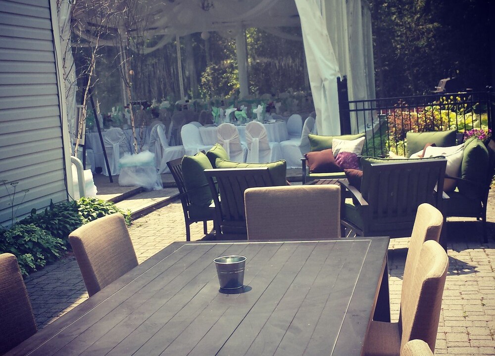 Brighton Bed & Breakfast | Timber House Resort
