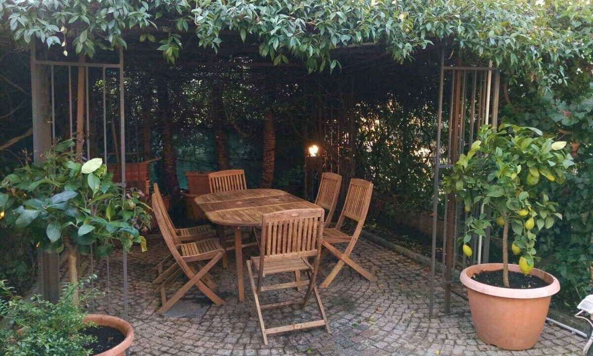 Cerro Apartment | Traditional Independent Two-Level Home with Garden, Steps from the Lake