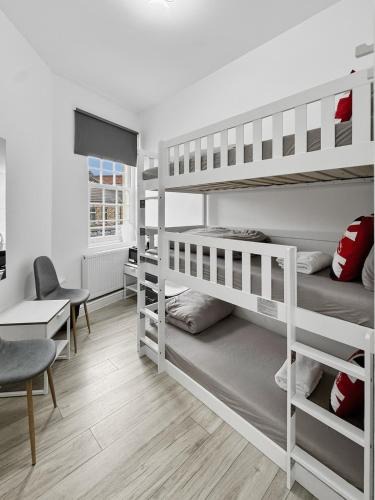 Brent Bed & Breakfast | Trio Den in Zone 2 - Willesden Green