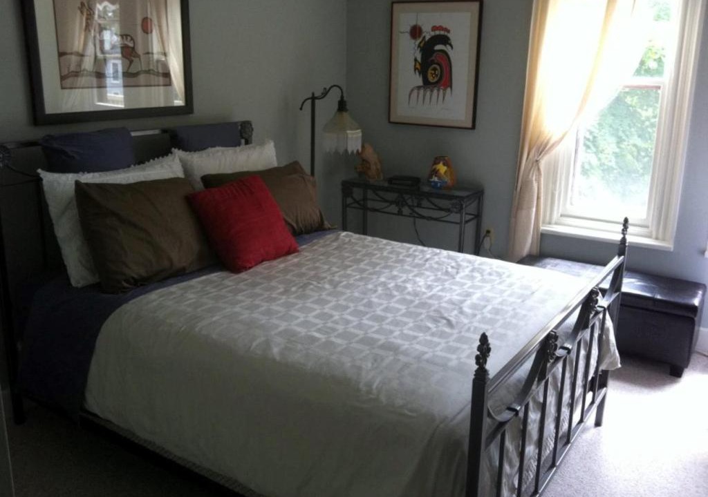 Gananoque Bed & Breakfast | Turtle Island Bed and Breakfast