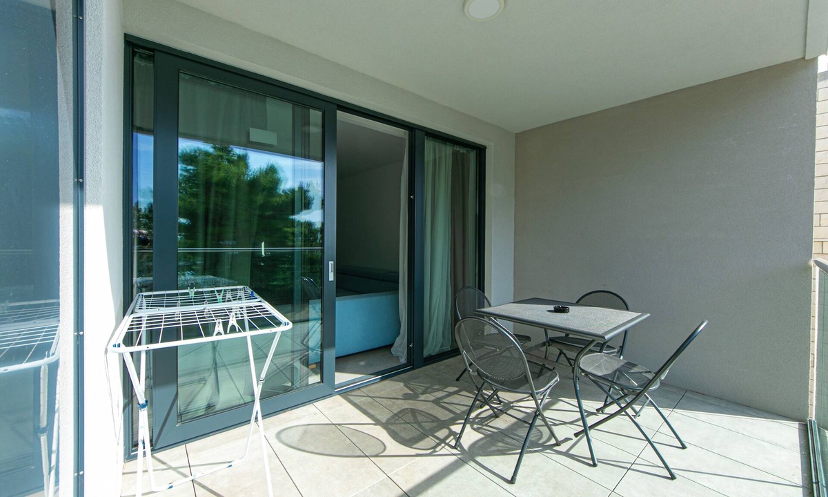 Brela Apartment | Two bedroom apartment with a swimming pool Brela, Makarska (A-19834-a)