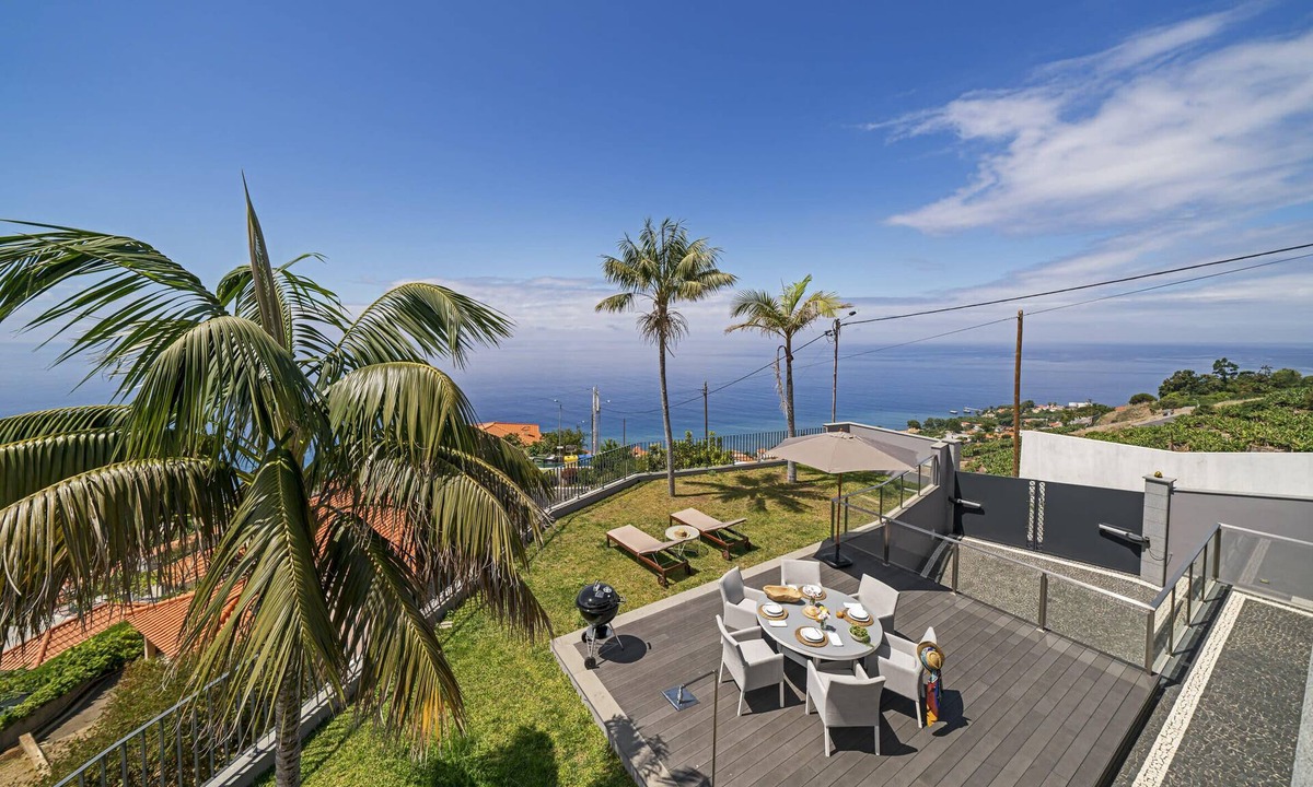 Sao Martinho Villa | Vila Papagaio Verde, villa with sea view.