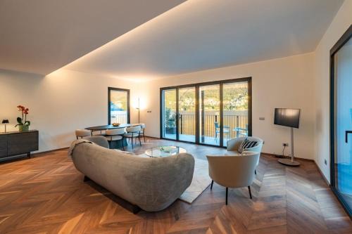 Carate Urio Apartment | Villa Sull'acqua - Lakefront