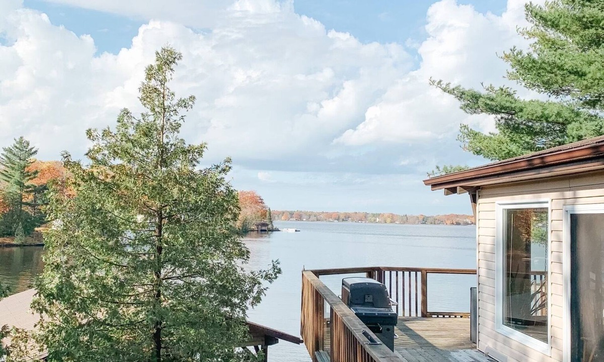 Severn Cottage | Waterfront Muskoka Cottage with Large Dock, Fire Pit & Gorgeous Sunsets
