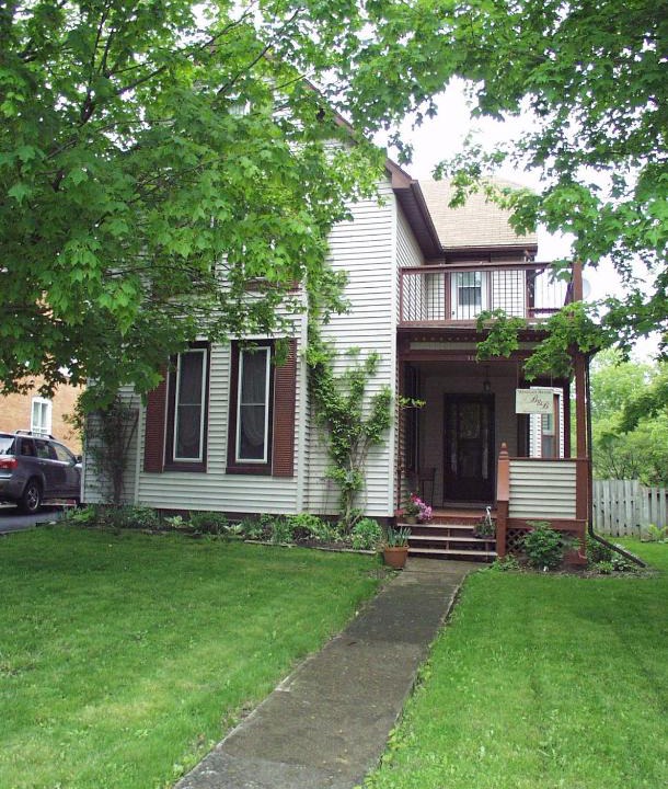 Gananoque Bed & Breakfast | West Gate Bed and Breakfast