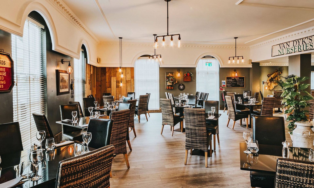 Ault Hucknall Hotel | WILDES INNS