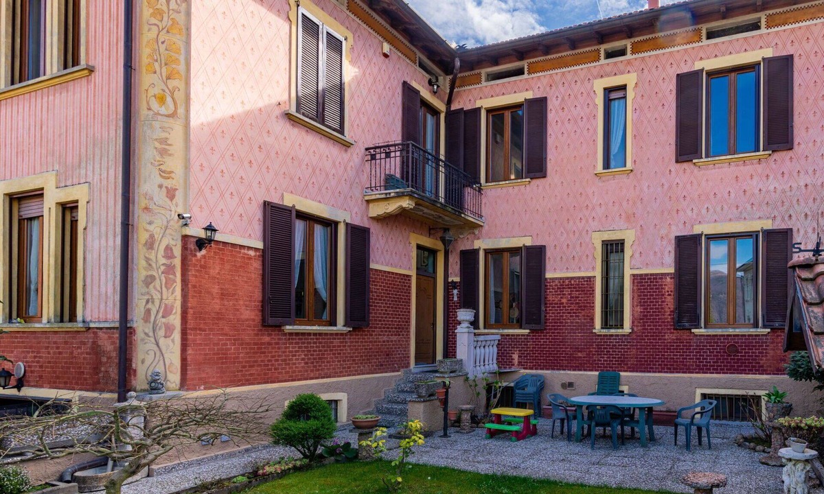 Porto Ceresio House | Wonderful villa for 8 people with WIFI, TV and balcony