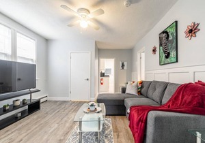 2BR Apartment close to Trails, Parks & Waterfalls!
