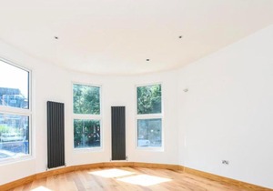 3 Bed - 2 Bathroom - Luxury Apartment - 2 minute walk to Kilburn station