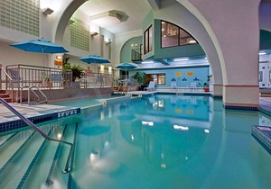 3-Star Hotel ∙ Holiday Inn Windsor - Ambassador Bridge, an IHG Hotel