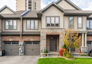 3BR 2.5BA Townhome 1 min to the Beach. BBQ.Parking