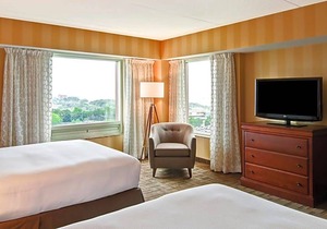4-Star Hotel ∙ DoubleTree Fallsview Resort & Spa by Hilton - Niagara Falls