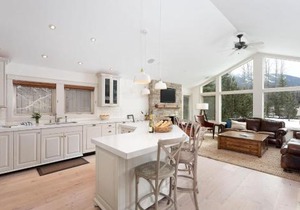 8166 Nicklaus North