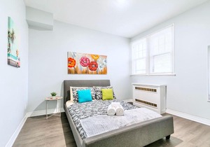 Bright and Modern 2BR Apartment with Netflix