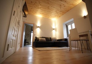 Charming Bairro Alto Apartment