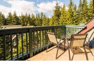 Enjoy Whistler in this Mountainside Home!