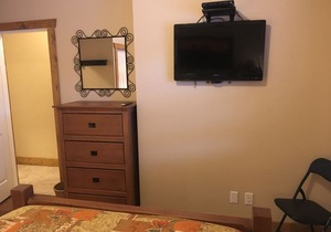 LUXURY CONDO, 2 BEDROOMS, 1 BATH, SLEEPS 5