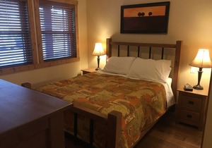 LUXURY CONDO, 2 BEDROOMS, 1 BATH, SLEEPS 5