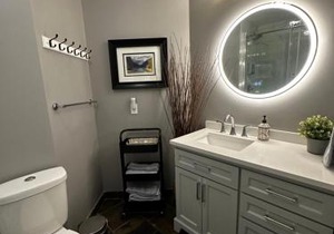 Luxury Two Queen Beds Condo - Grande Rockies Resort Indoor Parking Pool Hot tub GYM