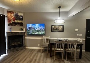 Luxury Two Queen Beds Condo - Grande Rockies Resort Indoor Parking Pool Hot tub GYM
