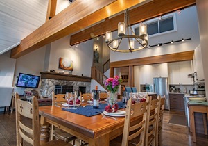 Pinnacle Ridge 36 - Ski in Ski out, Private Hot Tub, Wood Fireplace