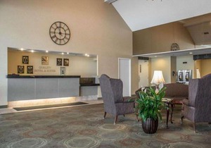 Quality Hotel & Suites Woodstock