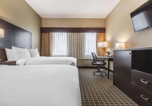 Quality Inn & Suites Downtown Windsor