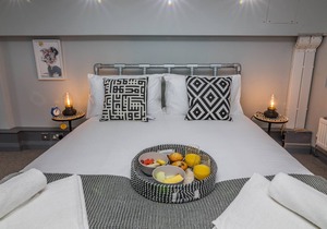 Spacious 3 bed City Centre Apartment