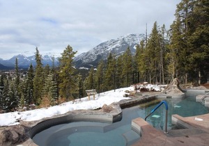 Spacious + Cozy Mountain Chalet with Loft | Hot Pools Access!