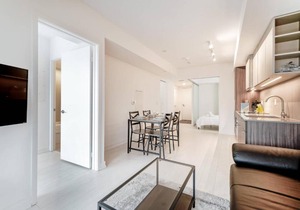Spacious DT Condo In King West Village