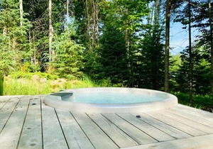 Spahaus 7 Luxury Scandi Chalet, Hot Tub, EV Chrg