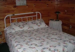 Sunset Cottage #2 near beaches, golfing, trails, shopping and local attractions!
