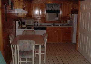 Sunset Cottage #2 near beaches, golfing, trails, shopping and local attractions!