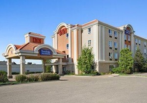 Travelodge by Wyndham Spruce Grove