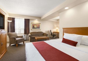 Travelodge by Wyndham Spruce Grove