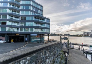 Victoria Regent Waterfront Hotel & Suites