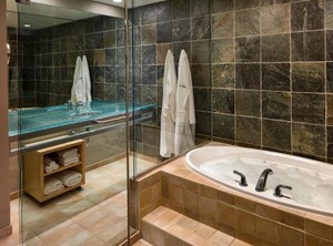 Inn At The Forks | Downtown Winnipeg