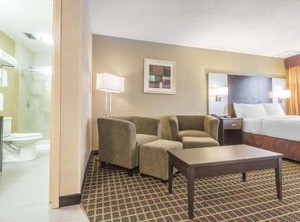 Quality Inn Suites Downtown Windsor | Windsor